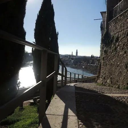La Casetta Nel Borgo Feriehus Pescantina